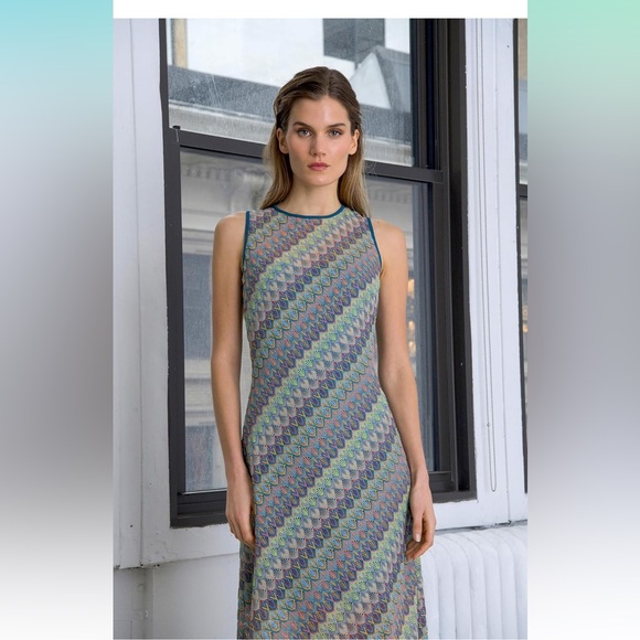 Donna Morgan Midi Wedding Guest dress 👗 - Picture 4 of 6